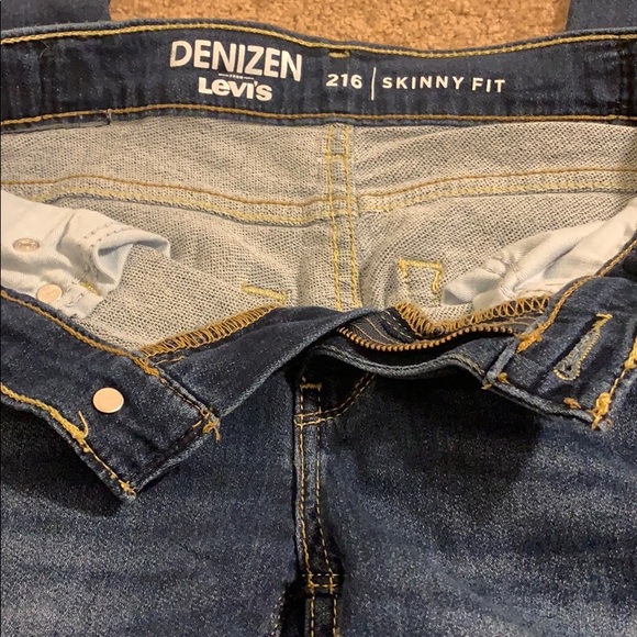 Levi’s Denizen Jeans - Picture 2 of 3